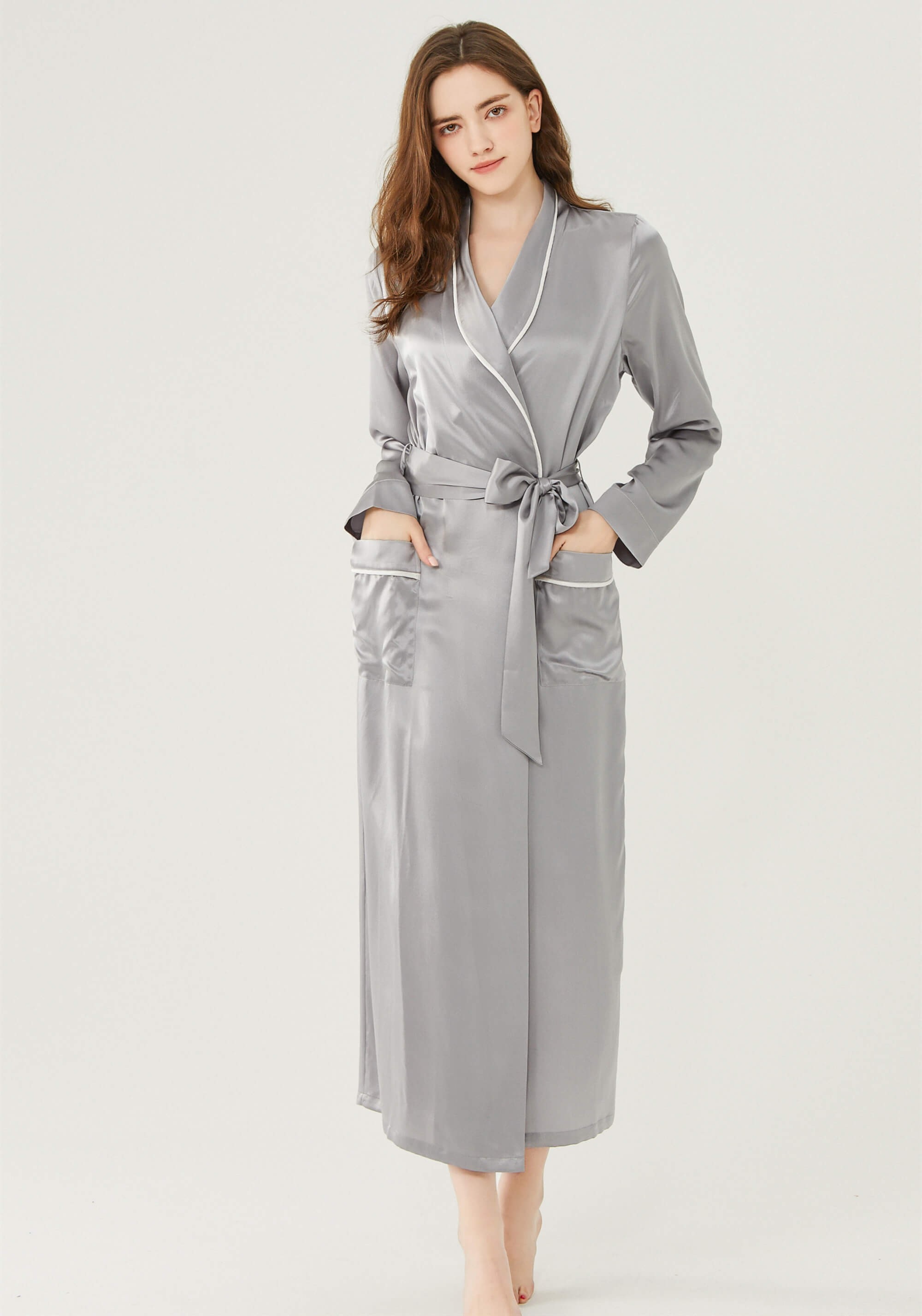 Momme Contra Trim And Full Length Silk Robe